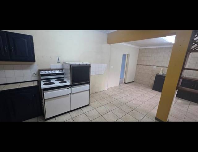 3 BEDROOM HOUSE FOR SALE IN ARCON PARK